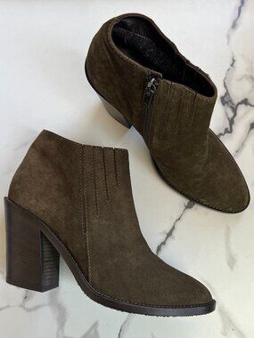 Aquatalia Olive Suede Waterproof Ankle Booties Size 9.5